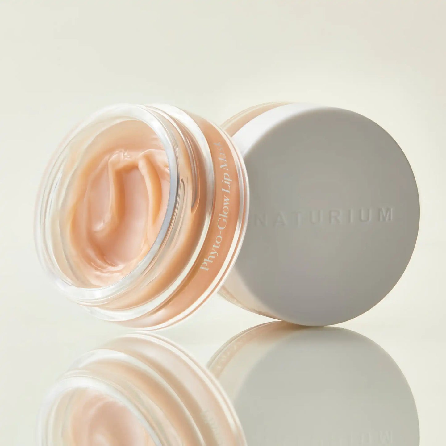 phyto-glow-lip-mask-j7 phyto-lipmask_0607-crop.webp